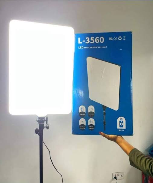 L-3560 LED Photographic Fill Light